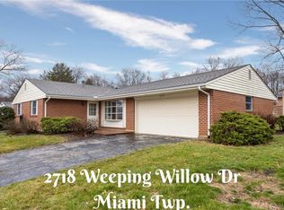 2718 Weeping Willow Dr, Dayton, OH 45449
