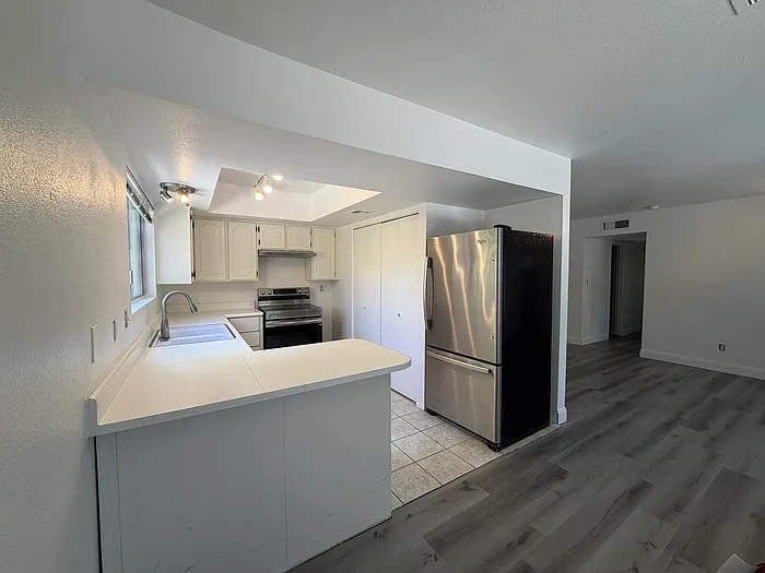 2 bed, 1.0 bath, 1000 sqft, $1,335 — Photo 4