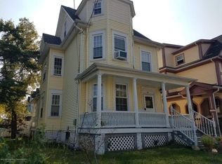 89 Gordon St, Perth Amboy, NJ 08861