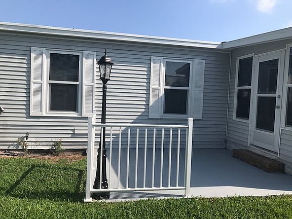 2nd image of 429 La Coquina