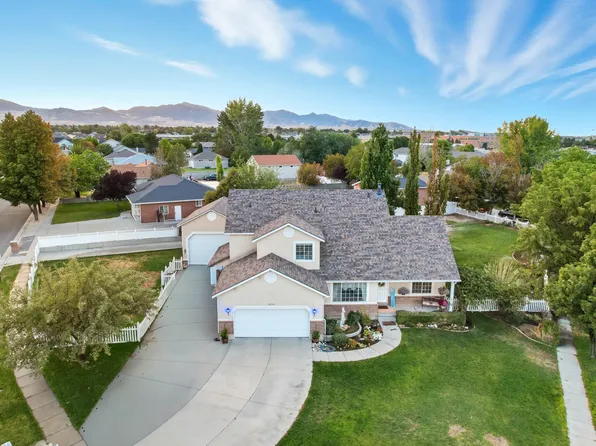 3256 W Star Fire Rd, South Jordan, UT 84095