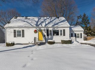 40 Fields Rd, Portsmouth, NH 03801