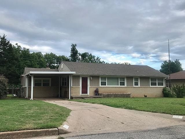 1st image of 209 N 13th St