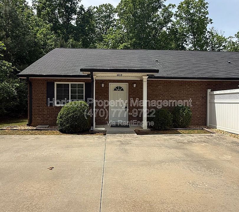 1st image of 4019 Hidden Hollow Dr