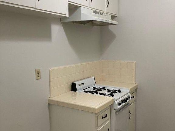 5th image of 125 W Meda Ave APT 2