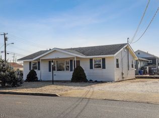 111 Island View Dr, Lavallette, NJ 08735