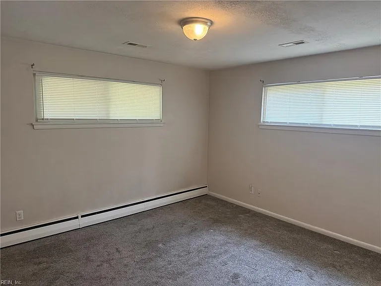 2524 E Little Creek Rd — Photo 5