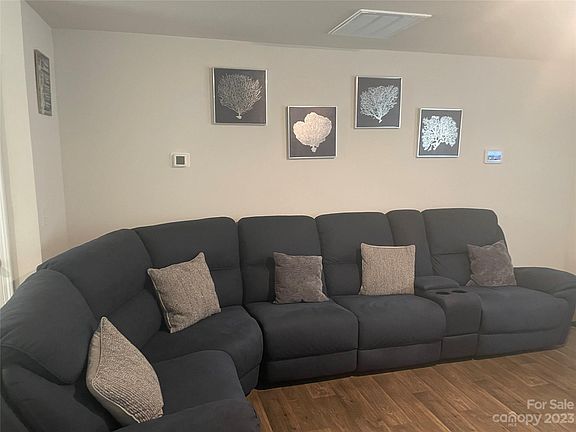4th image of 312 Kingsford Dr #39