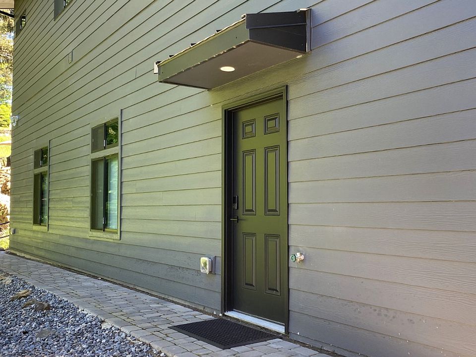 1st image of 113B NW Willard St