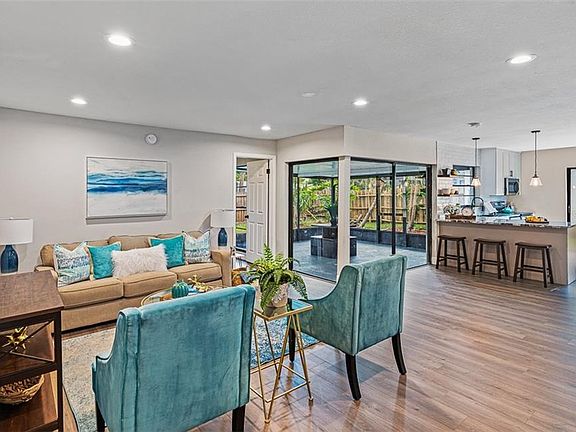 4th image of 10391 Chadbourne Dr