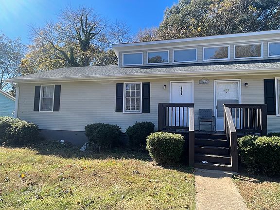 2nd image of 425 Lexington Hts