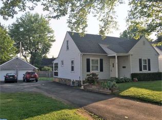 5 W County Line Rd, Hatboro, PA 19040