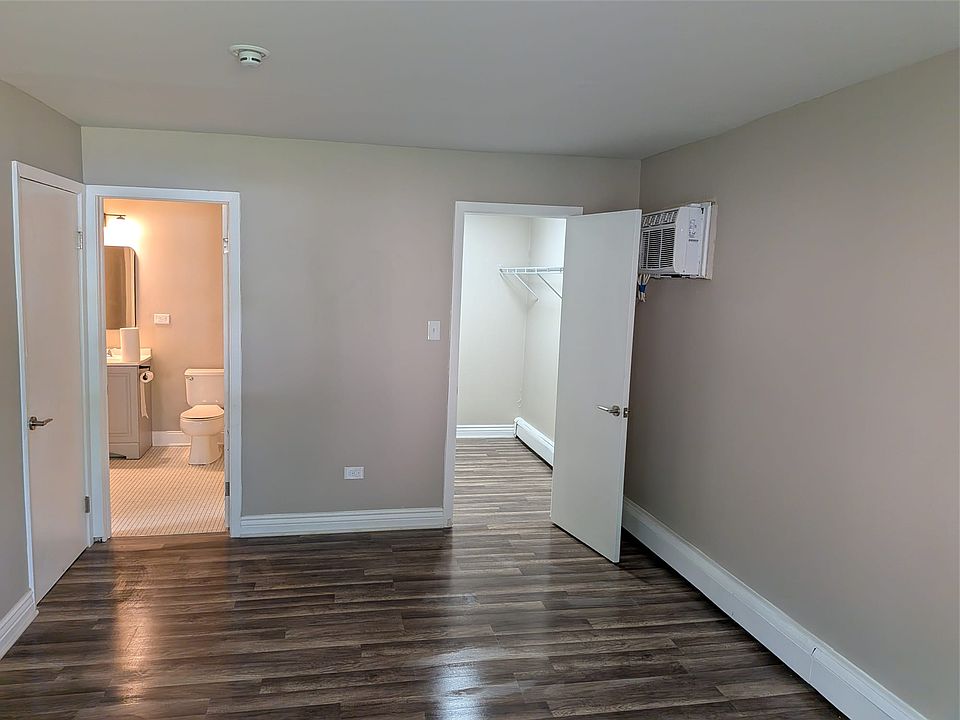 1st image of 16 E Dundee Quarter Dr #102