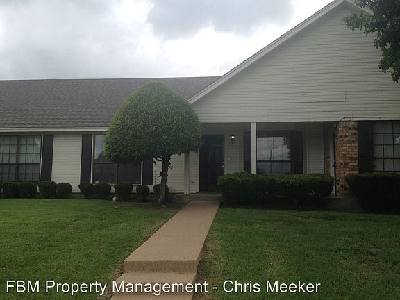 2nd image of 802 Biloxi Dr