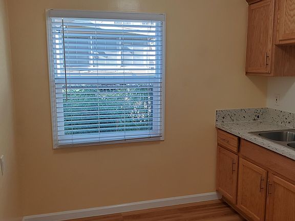 4th image of 1635 E 4th St #2