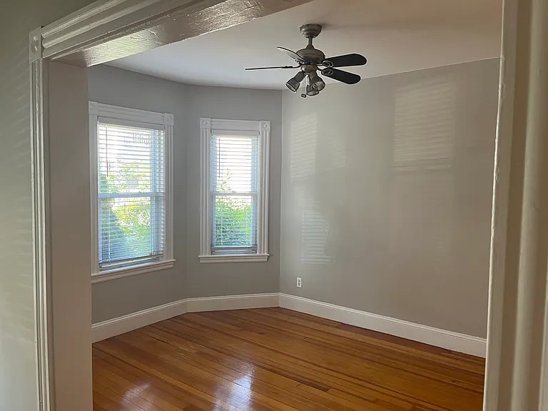 23 Taft St #1 — Photo 8