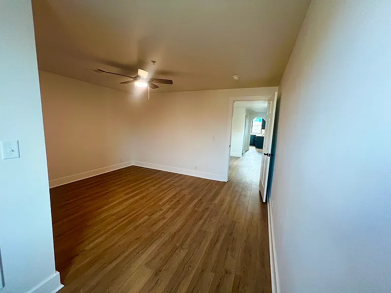 208 Paca St #2 — Photo 4