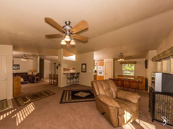 5th image of 15740 S Avenue 3 E