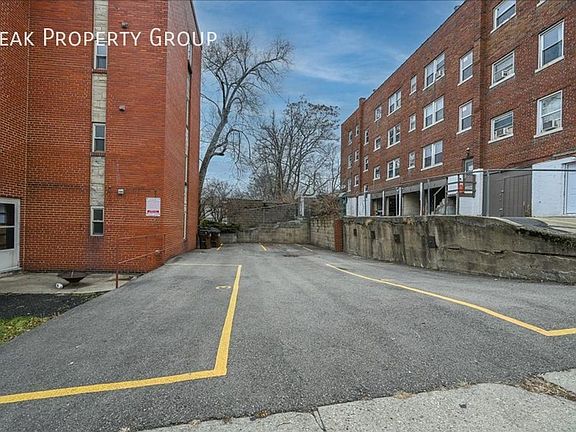 5th image of 3305-3307 Jefferson Ave #3305-9
