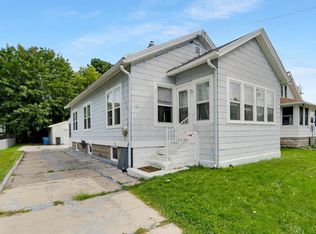 54 Mill St, Oshkosh, WI 54901