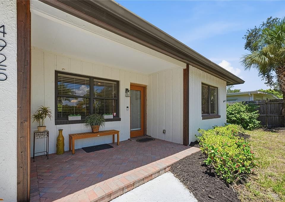 1st image of 4925 REMINGTON DRIVE