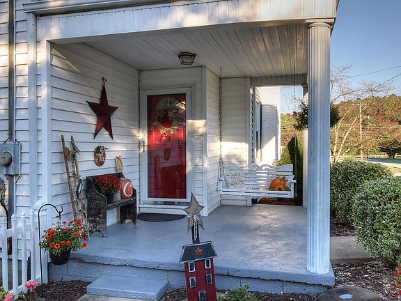 5th image of 415 Bonnie Kate Blvd