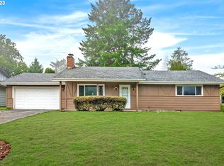 1900 NE Village Green Dr, Vancouver, WA