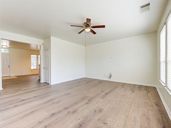 2nd image of 20207 Sendera Oaks Ln