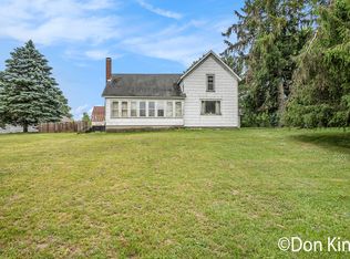 1385 W Cutler Rd, Edmore, MI 48829