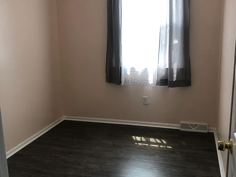 912 Mennonite Rd — Photo 10