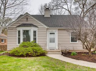 850 Oakley Ave, Elgin, IL 60123