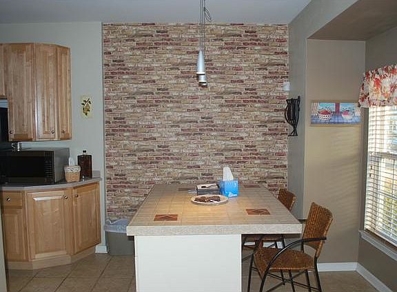 Dinette/Breakfast Nook