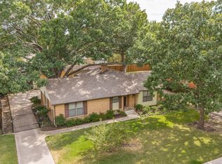 813 Brookhurst Dr, Richardson, TX 75080