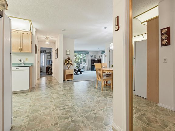 5th image of 10915 21st Ave NW #211