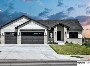 3802 George B Lake Pkwy, Elkhorn, NE 68022