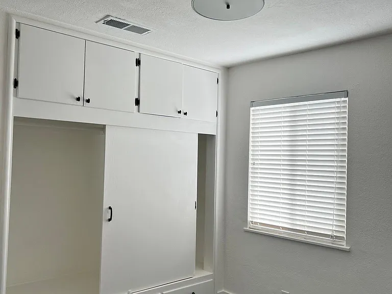 1st Bedroom with large closet