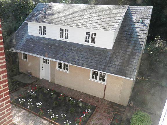 Historic Bldg of Rettew