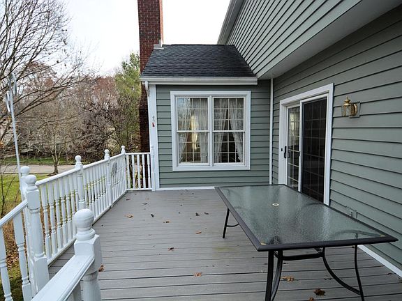 4th image of 124 Charterhouse Ct