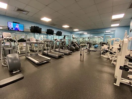 Rented by R New York | media 2