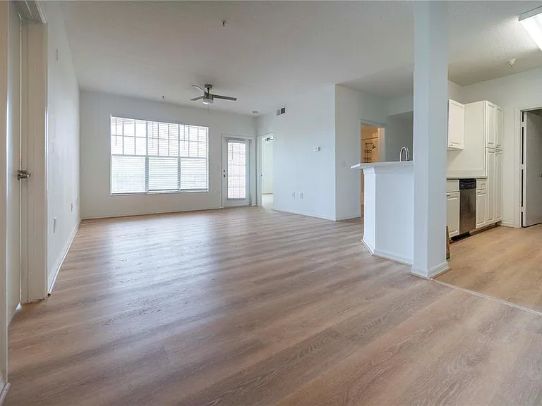 5554 Metrowest Blvd #4211 — Photo 10