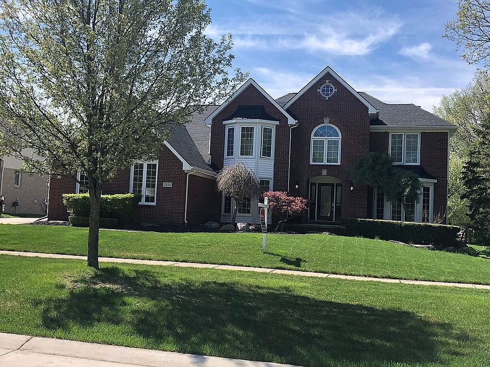1st image of 3938 Pierce Dr