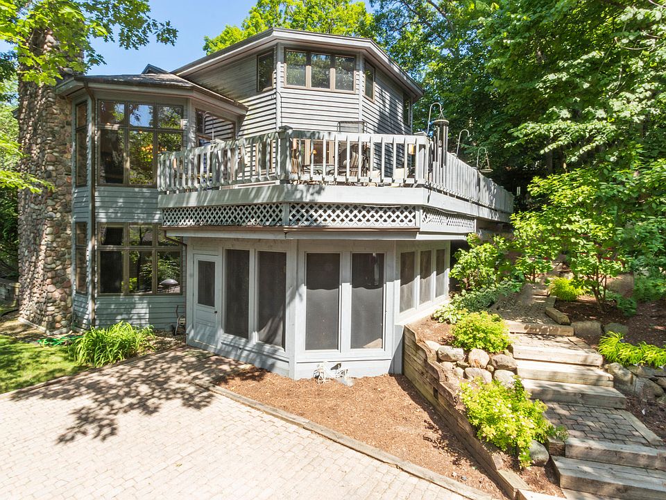 1st image of 1054 Briarwood Dr