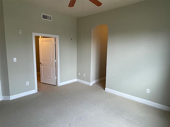 5th image of 300 Saint Joseph Pkwy #314