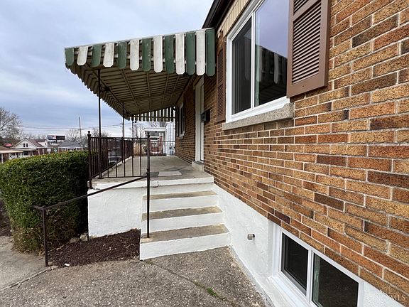 2nd image of 3897 Florence Ave