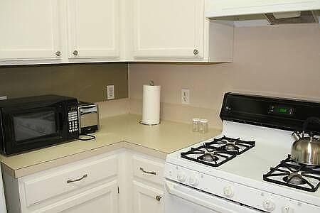 5th image of 1518 Parkfield Cir