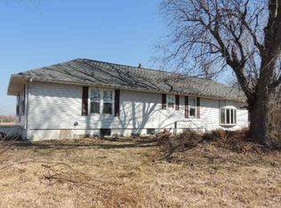 27 Old River Rd, Villa Ridge, IL 62996