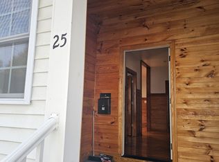 23-25 S Walker St, Lowell, MA 01851