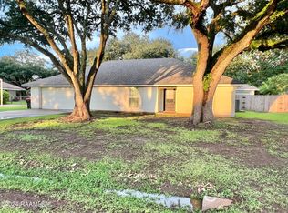 108 Cajun St, Broussard, LA 70518