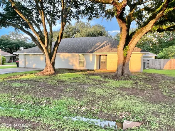 108 Cajun St, Broussard, LA 70518