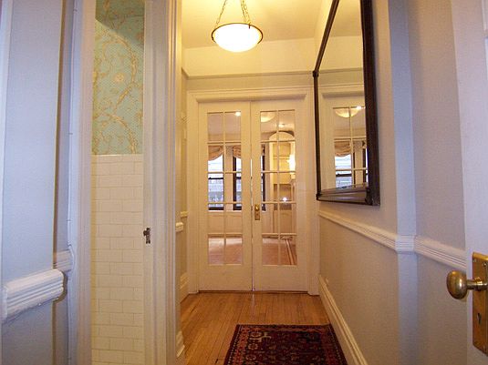 3rd image of 61 E 86th St APT 26